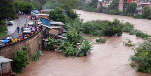 Dos muertos y treinta familias afectadas por fuertes lluvias en Honduras