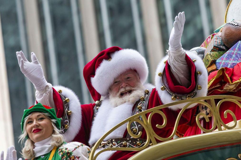 Obispo italiano le dice a los niños que Papá Noel es un 'personaje imaginario'