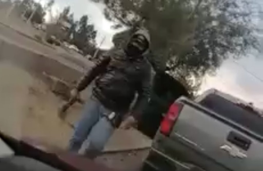 VIDEO: Mujer graba como la persiguen y amenazan en las calles de Nogales, Sonora 