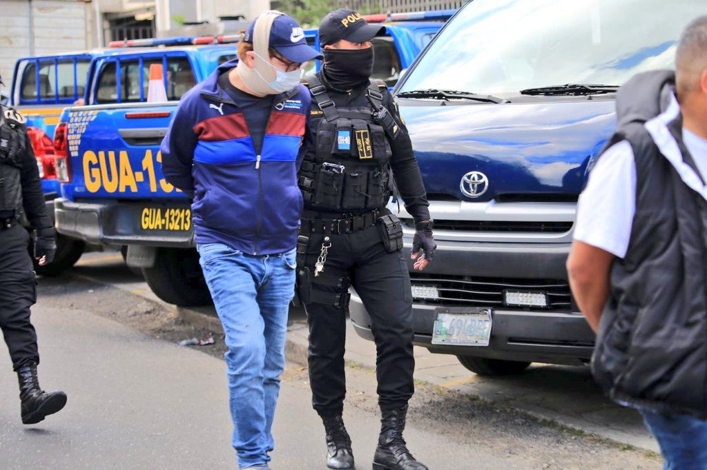 Policía recaptura a guatemalteco fugado de prisión militar reclamado por EU