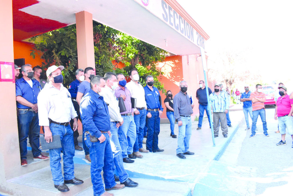 Monclova: Obreros sindicalizados de AHMSA cobran el jueves su ahorro