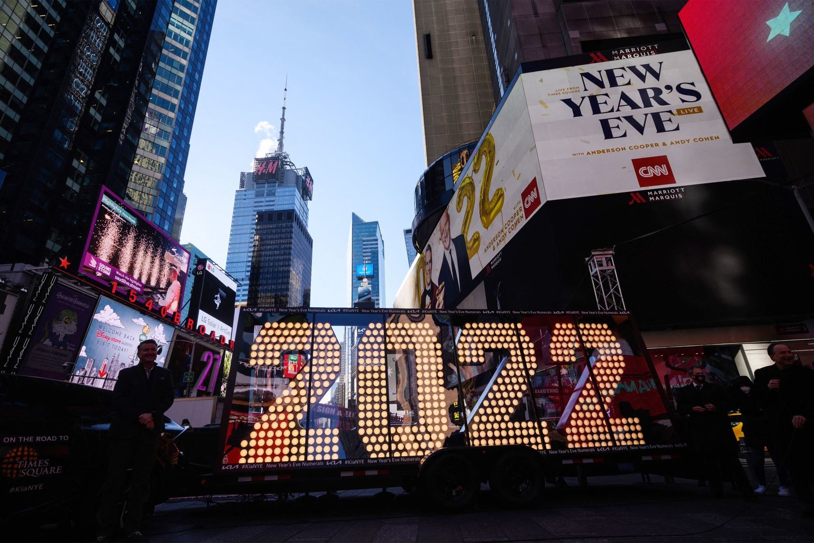 Nueva York continuará con planes para recibir el 2022 en el 'Times Square'