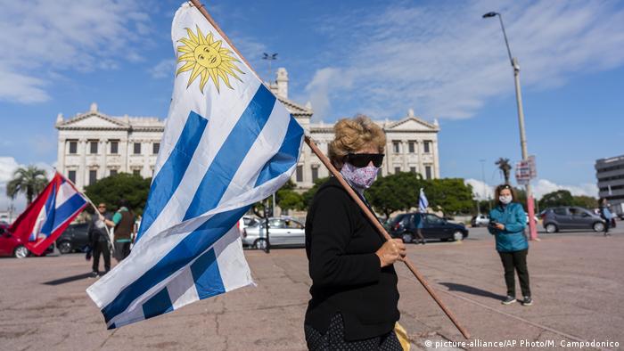 Uruguay suma 360 casos nuevos de COVID-19 y un fallecido
