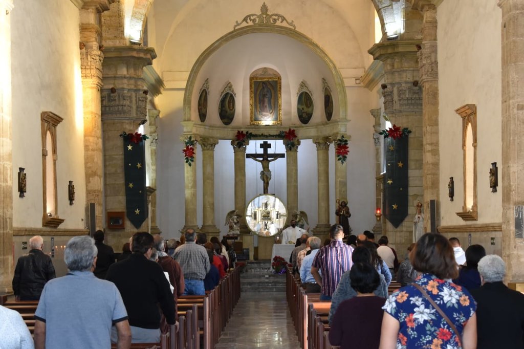 Iglesia de Monclova celebra el Día de la Sagrada Familia