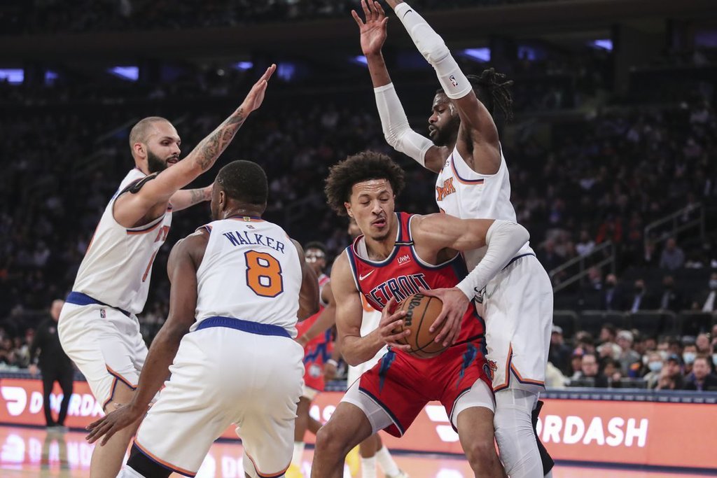 New York Knicks venció como visitante a Detroit