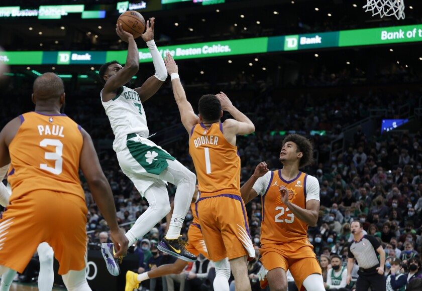 Boston Celtics logra ganar a Phoenix  Suns 123-108