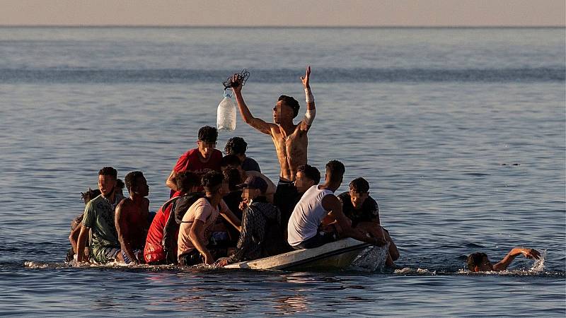 Rescatados cerca de 400 inmigrantes en España en los últimos dos días