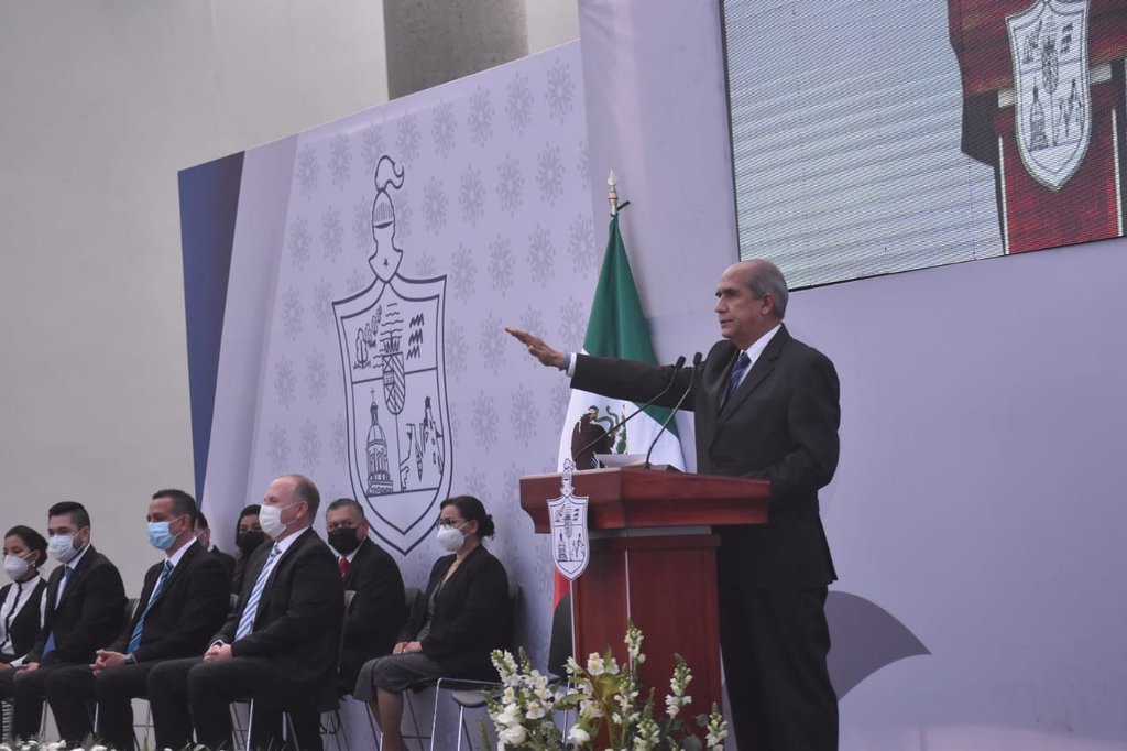 Mario Dávila Delgado asume la Presidencia de Monclova