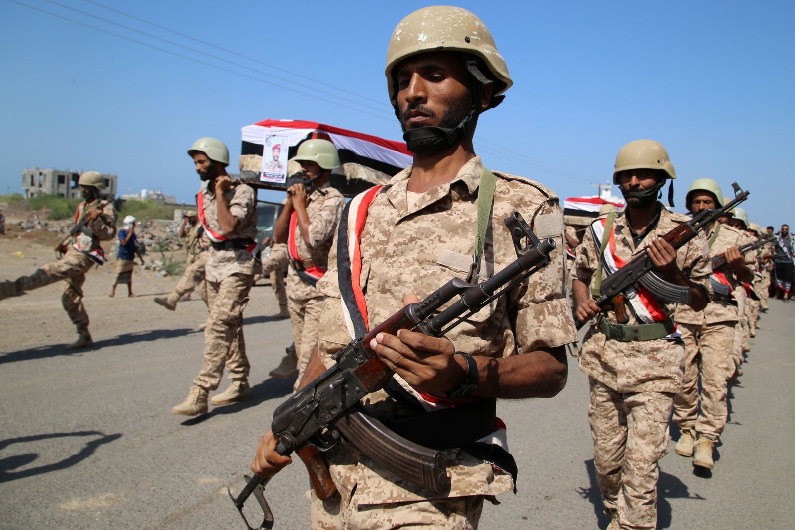 Los rebeldes hutiés de Yemen reivindican 580 ataques y 10,000 muertes en 2021