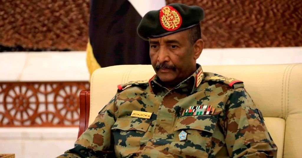 El primer ministro de Sudán dimite a las 7 semanas de haber sido repuesto