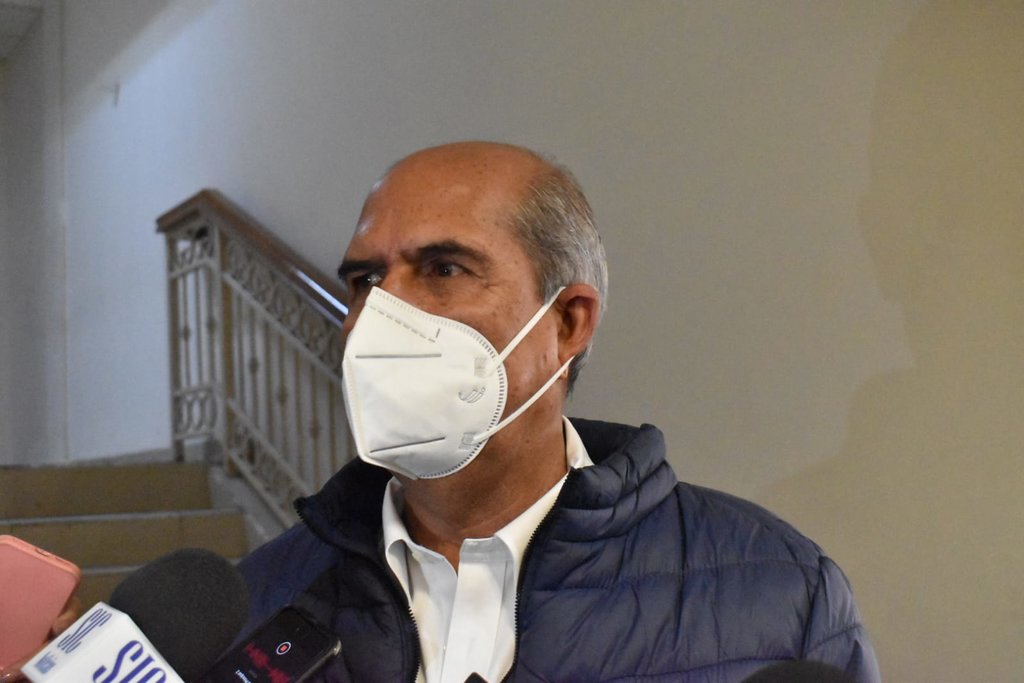 Mario Dávila admite alarma por contagios de COVID-19 en Monclova
