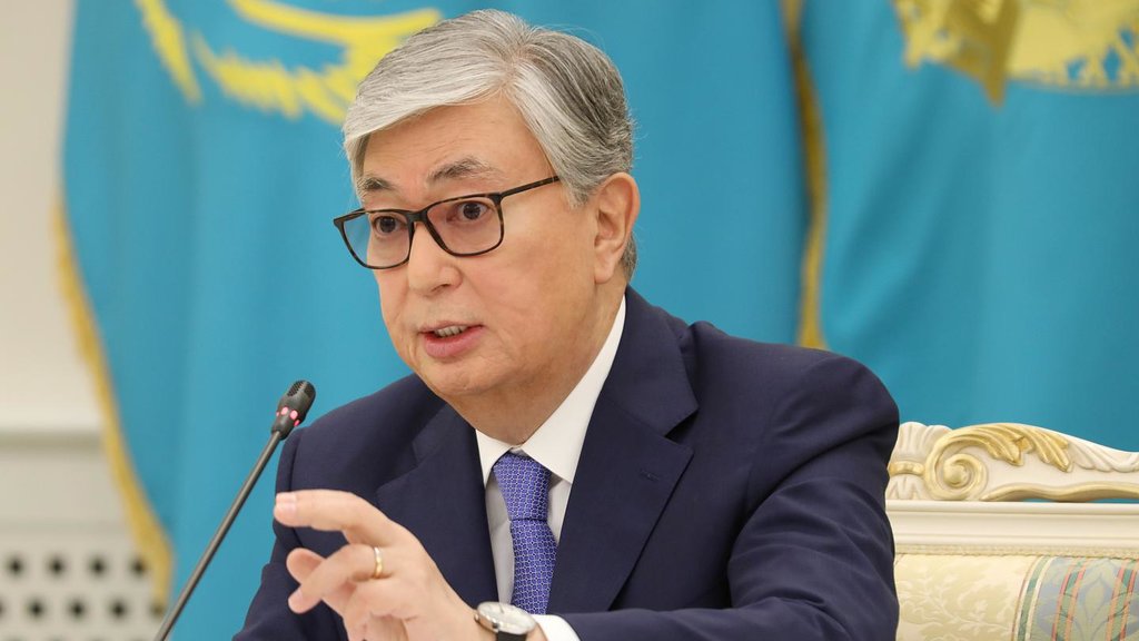 Presidente kazajo pide cordura ante protestas por subida precios combustibles