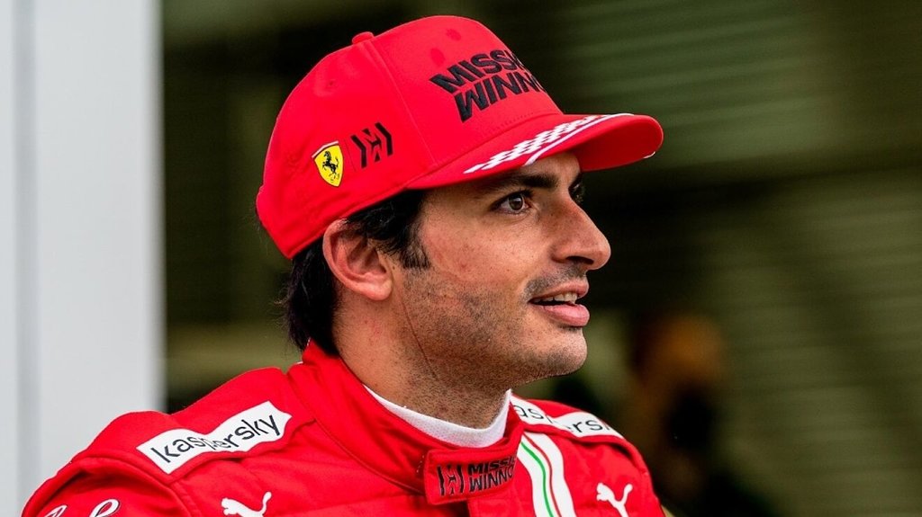 Ferrari y Carlos Sainz estudian una ampliación de contrato