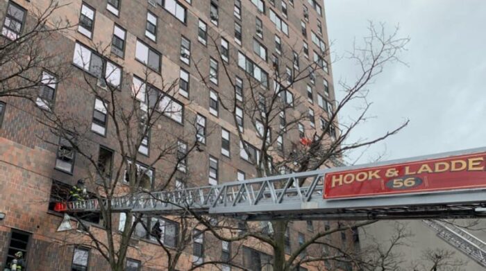 Incendio en Nueva York dejo al menos 19 muertos