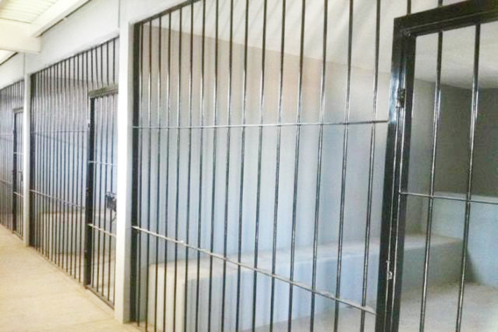 Los detenidos sufren el frío de las celdas de Seguridad Pública de Monclova