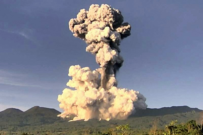 Costa Rica ordena precaución en el Pacífico tras erupción volcánica enTonga