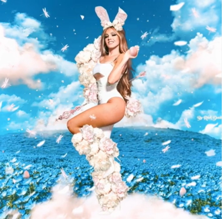 Thalía celebra la Pascua con disfraz de conejo