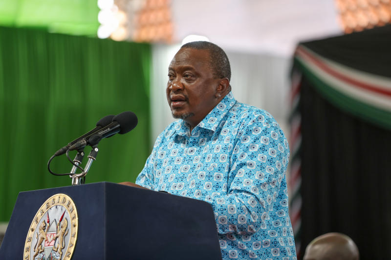 El presidente de Kenia abre la capilla ardiente del difunto Mwai Kibaki
