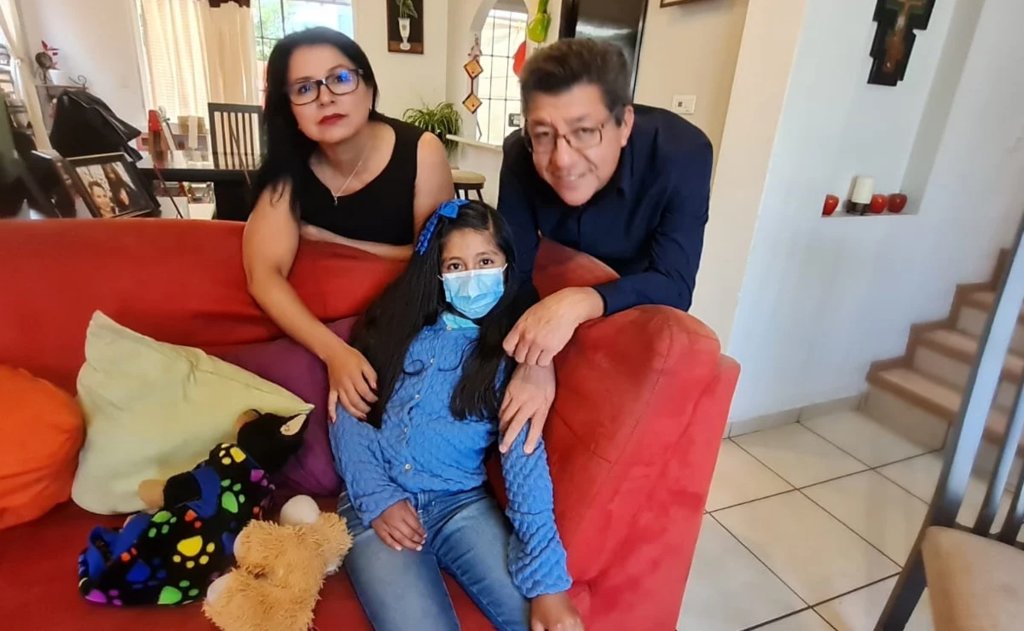 Tras ser adoptada hace 4 años, celebra Ximena el Día del Niño