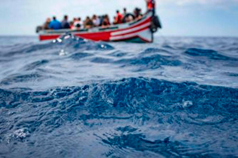 Desaparece una embarcación con cinco tripulantes en costas venezolanas