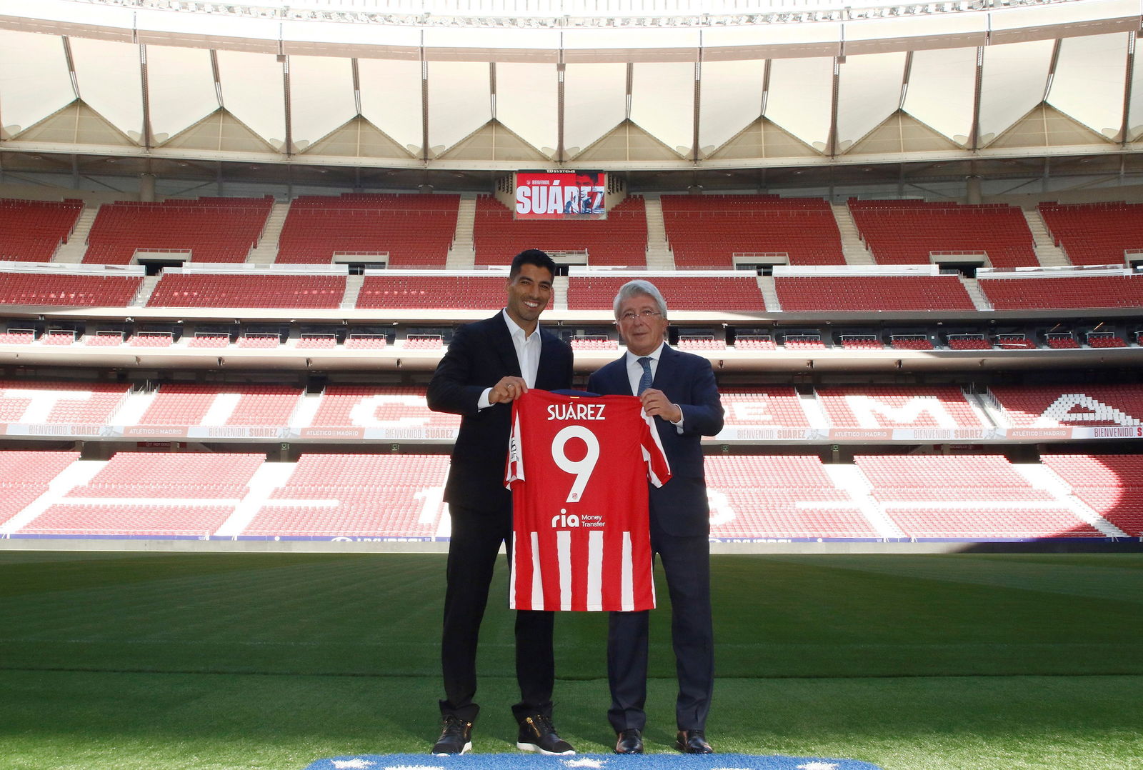 Luis Suárez es oficialmente nuevo jugador del Atlético de Madrid