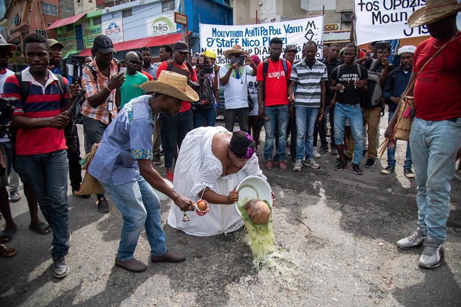 Decenas de personas protestan en Haití contra el incremento de la violencia