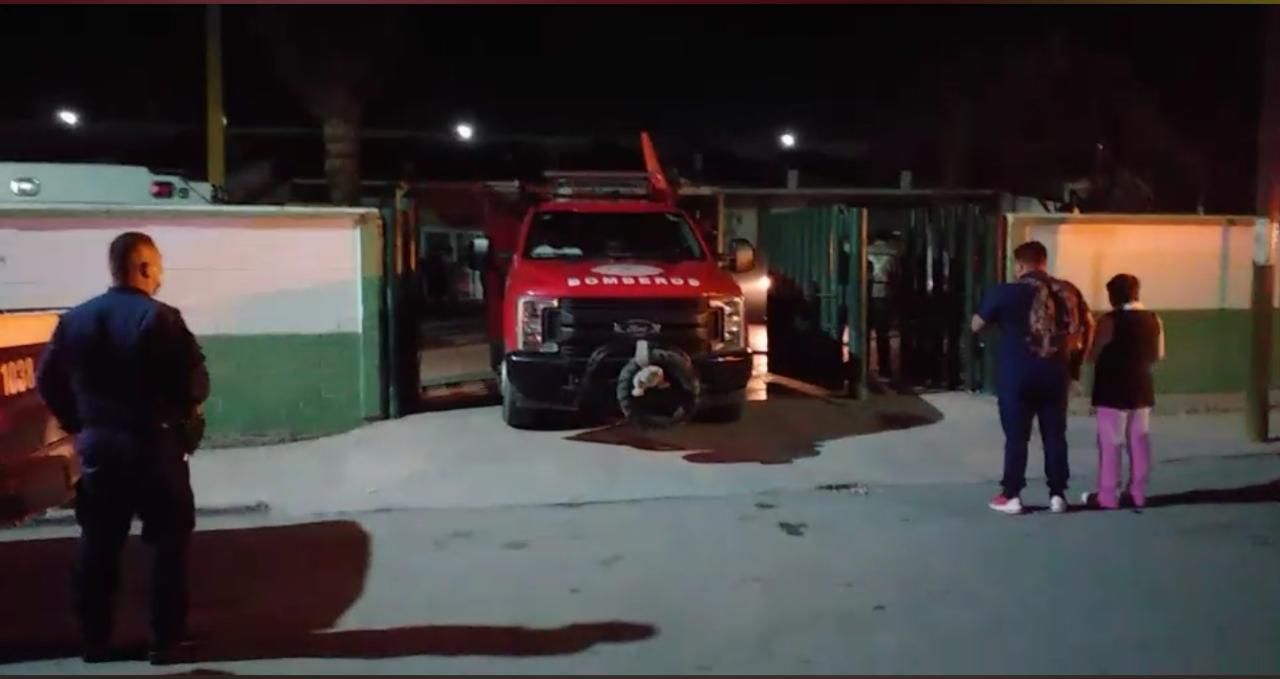 Fuerte incendio en la Clínica 9 de Frontera genera gran movilización de Cuerpos de Rescate y Bomberos 