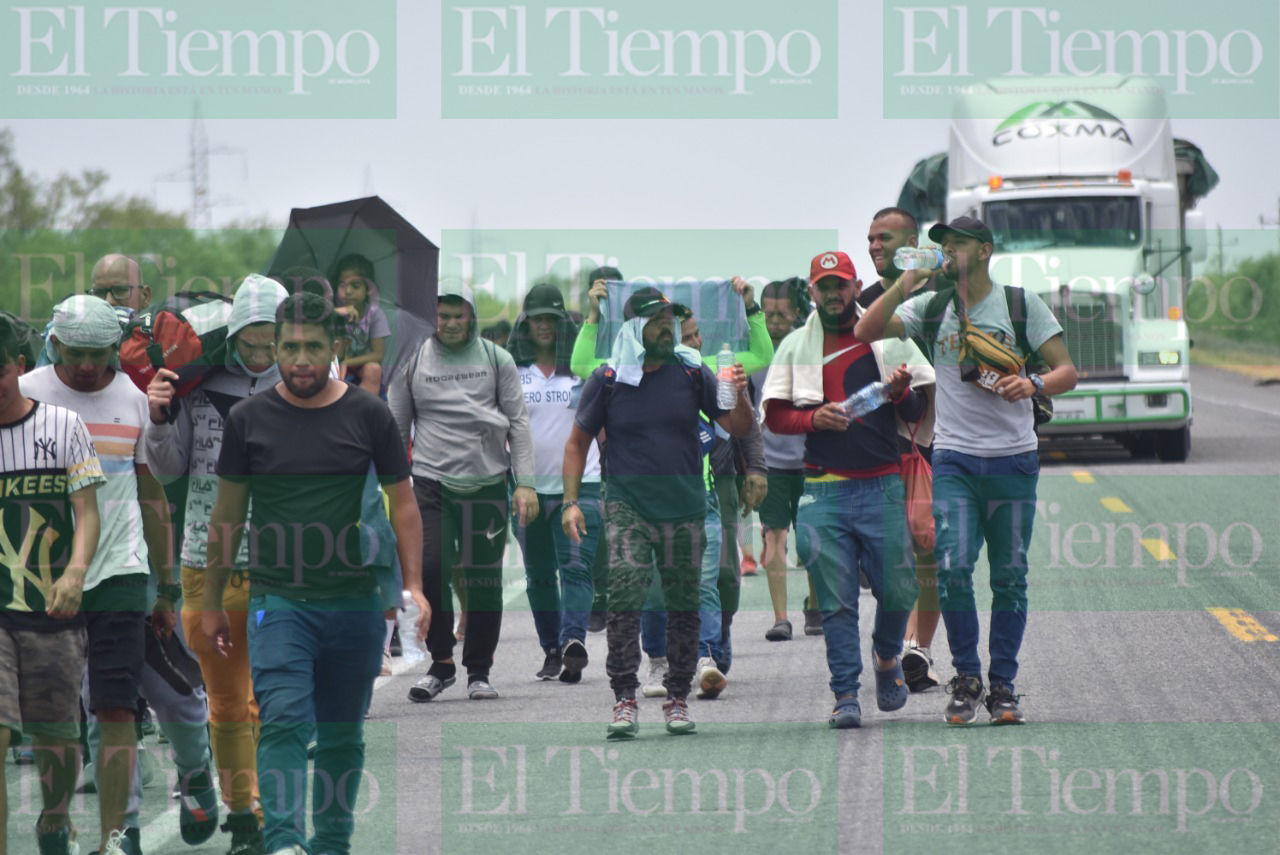 Migrantes venezolanos siguen avanzando con rumbo a la frontera