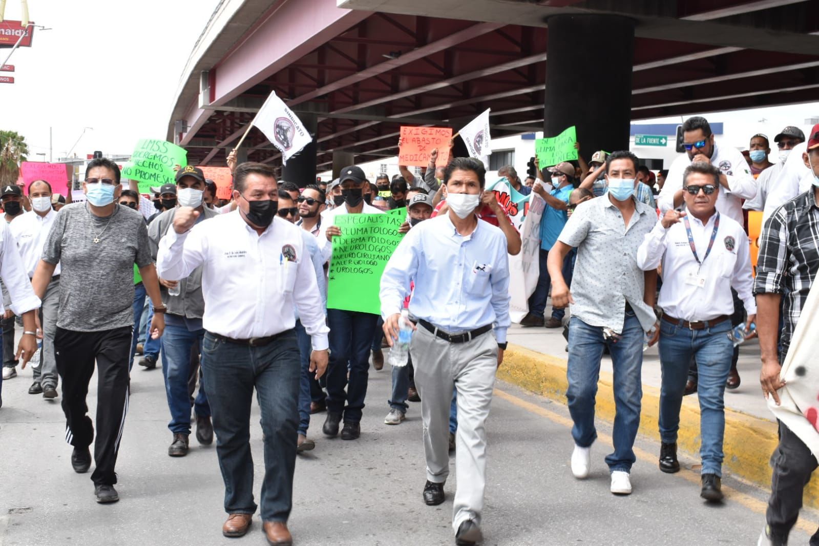 Manifestación de obreros de AHMSA