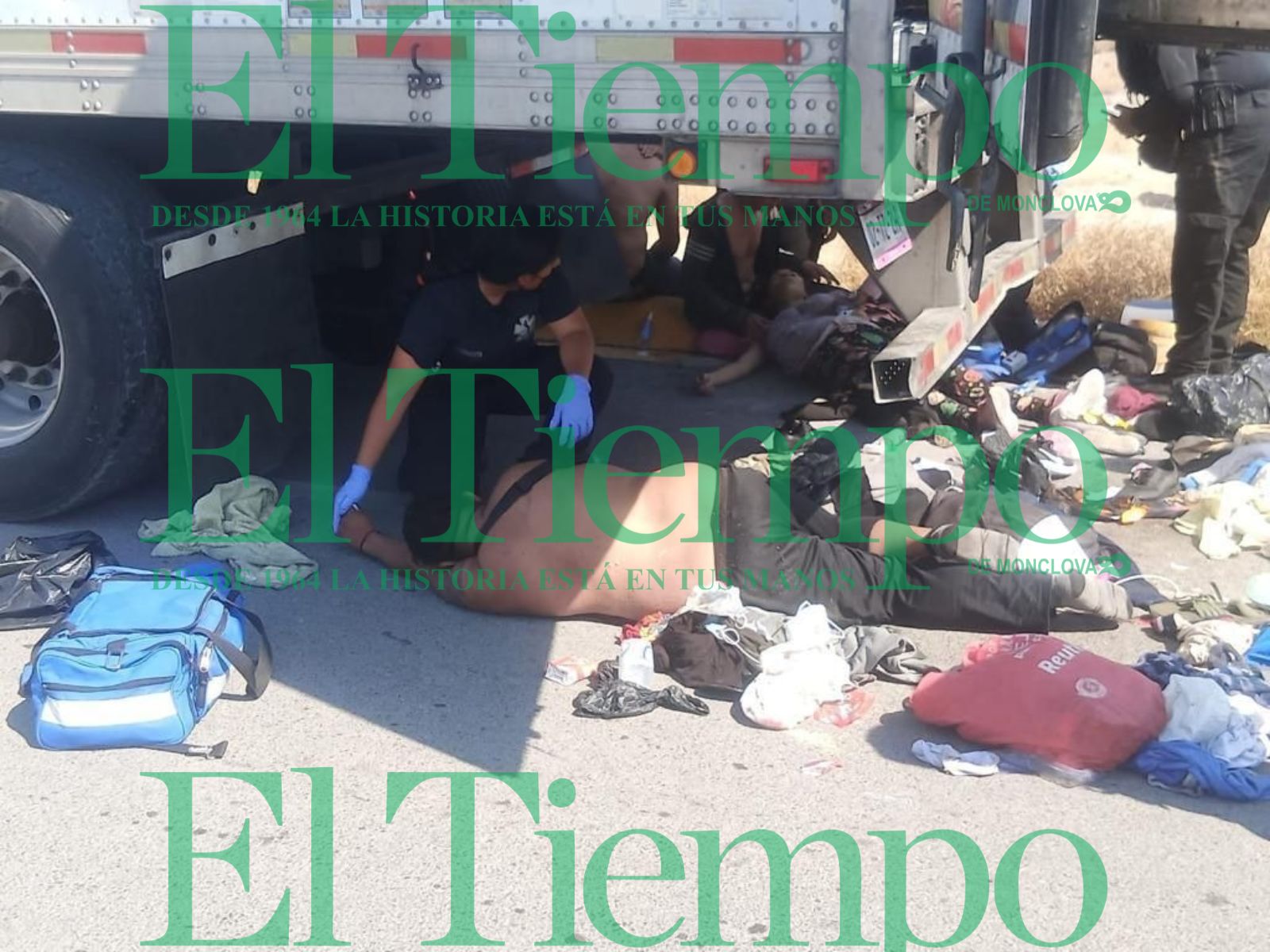 160 migrantes en caja de tráiler en Monclova