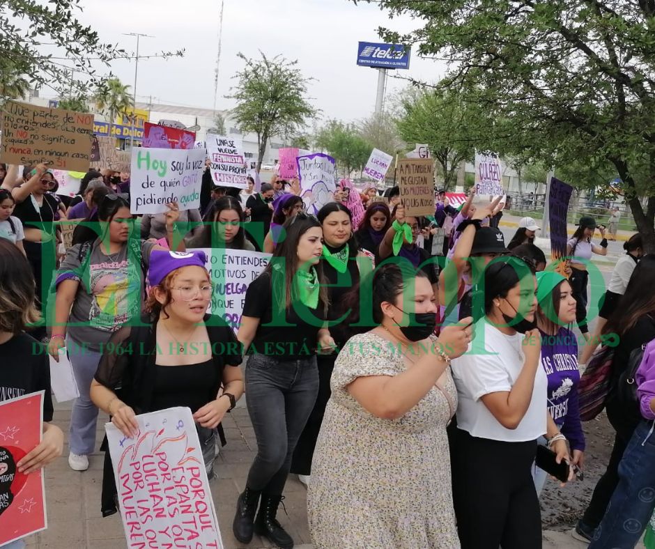 Mujeres conmemoran el ‘8M’ en Monclova con marcha y actividades