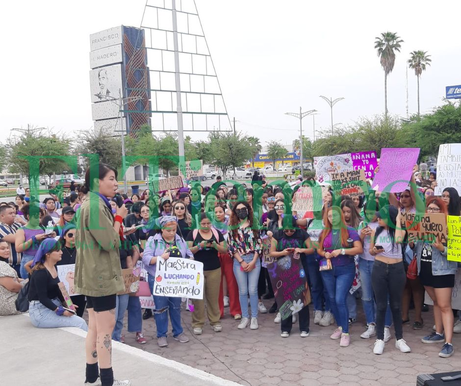 Mujeres conmemoran el ‘8M’ en Monclova con marcha y actividades
