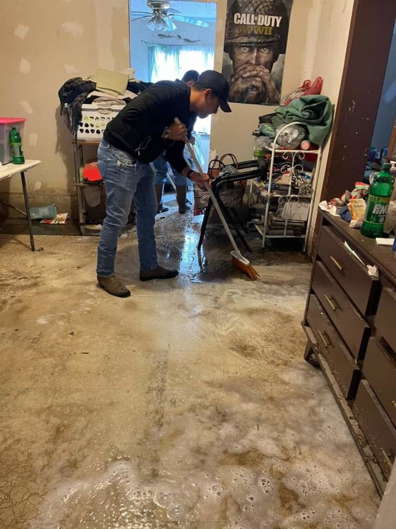 Autoridades continúan trabajo de limpieza ante inundaciones por tormenta ‘mañanera’