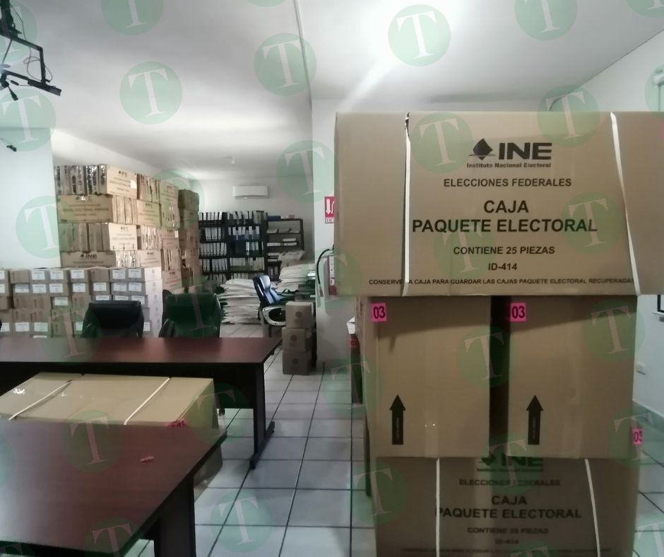 Distrito 03 de INE recibe material electoral