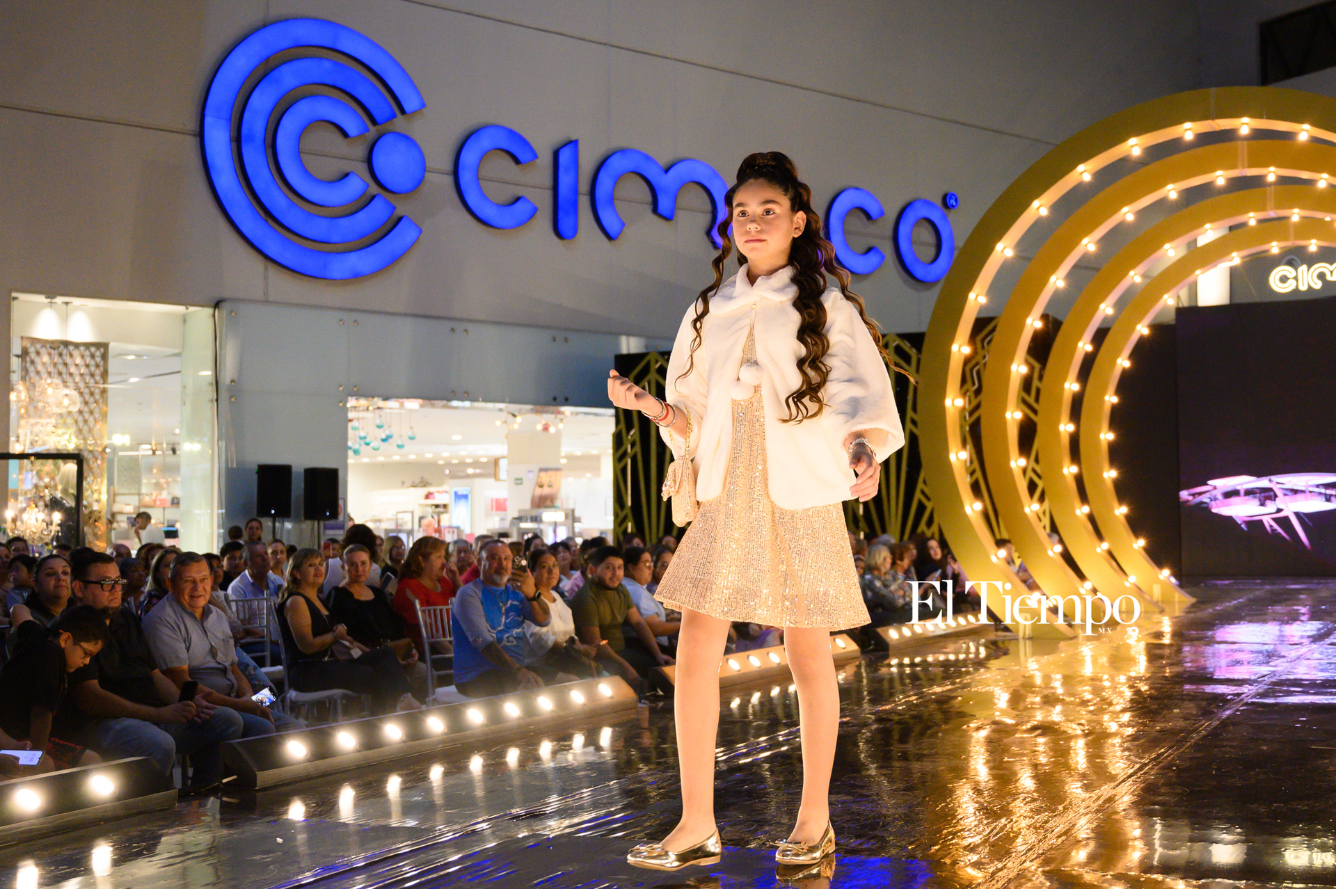 Desfile de moda otoño-invierno Cimaco