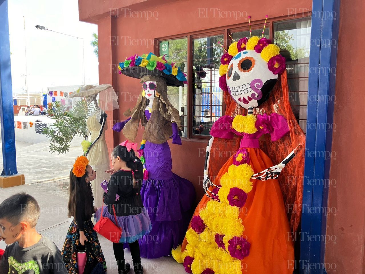 Inician las celebraciones del Día de Muertos en las escuelas