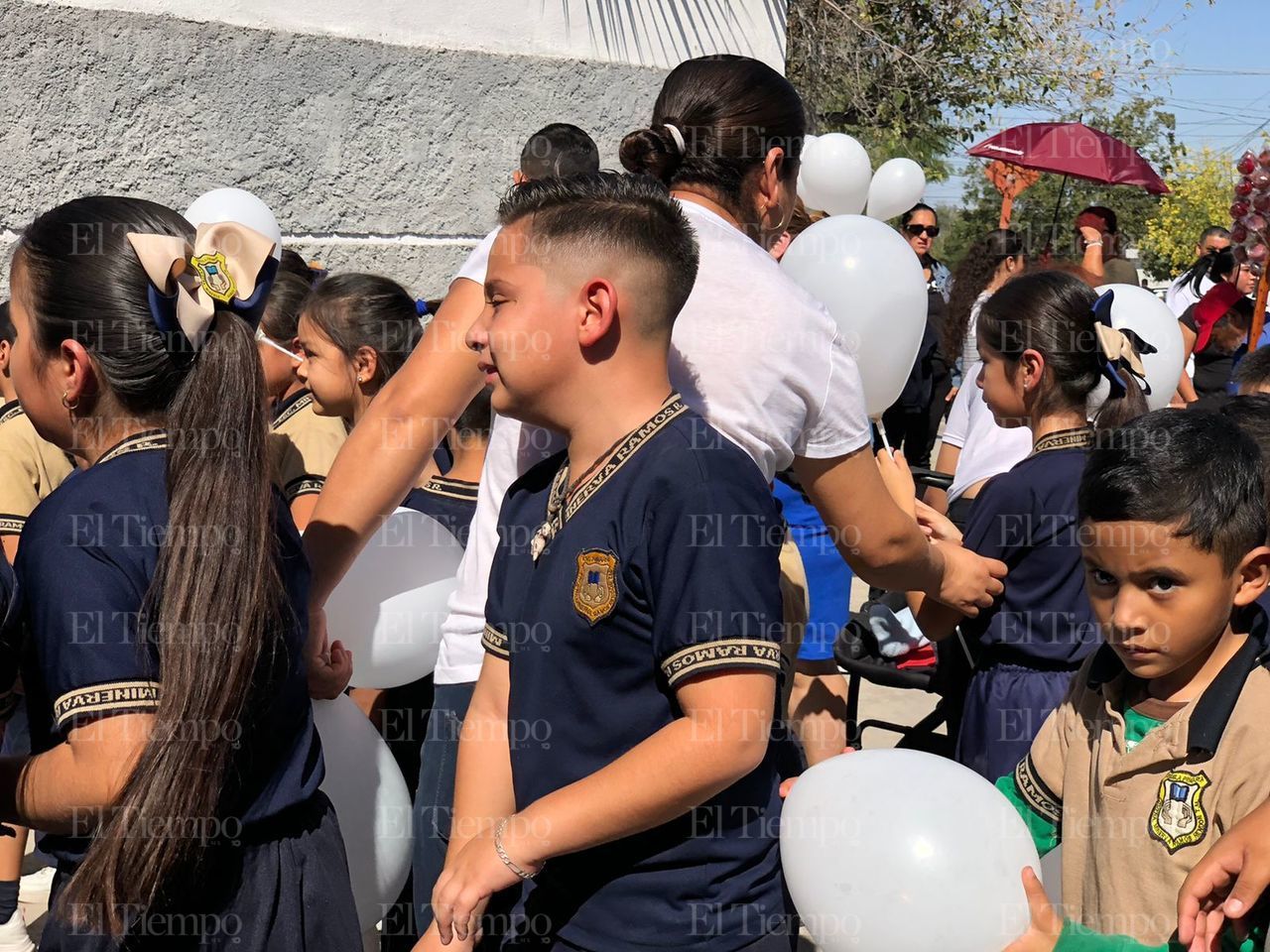 Abigail la guerrera contra el cáncer, es despedida con mucho amor en la primaria Minerva Ramos Rendon