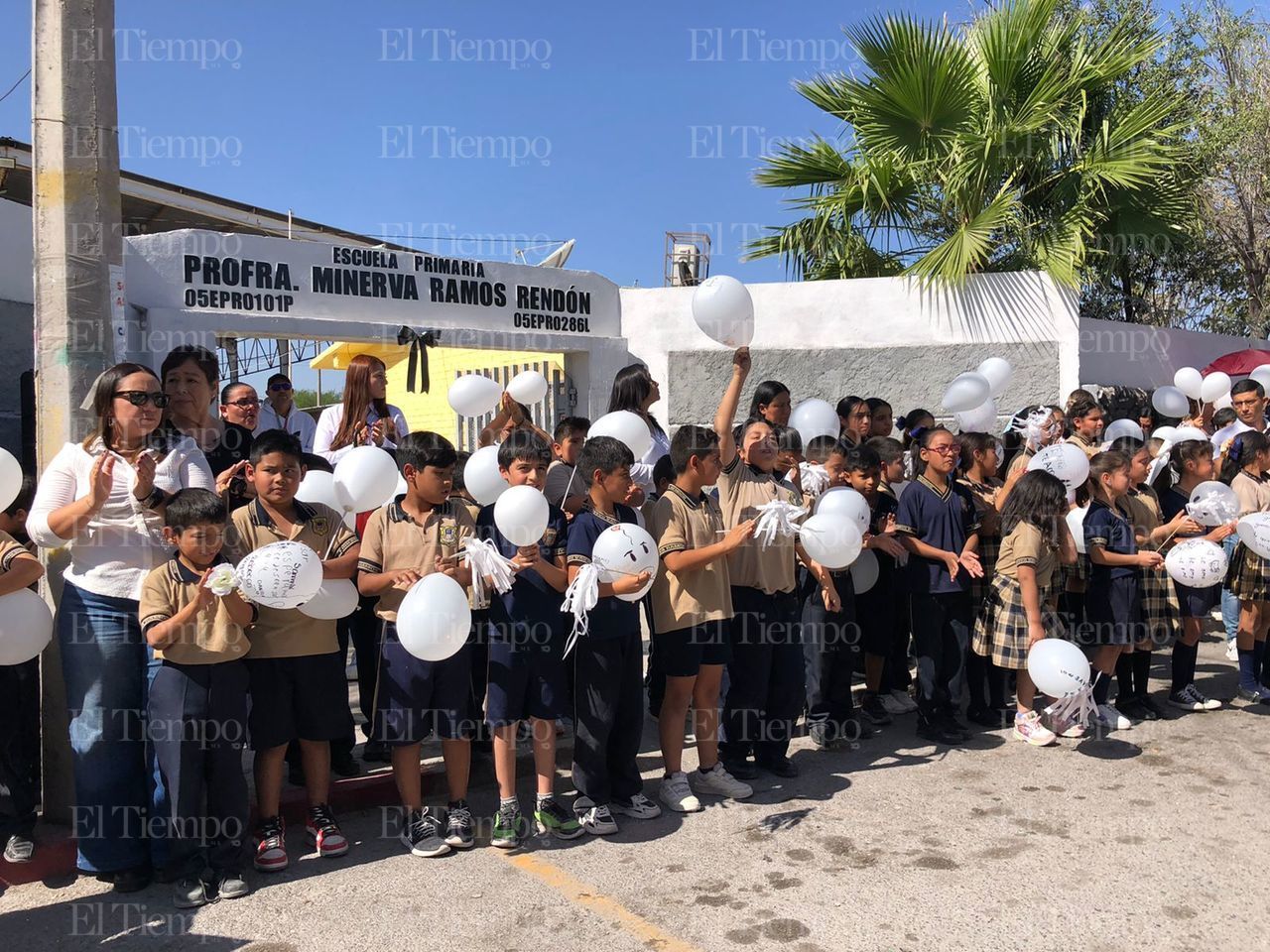 Abigail la guerrera contra el cáncer, es despedida con mucho amor en la primaria Minerva Ramos Rendon